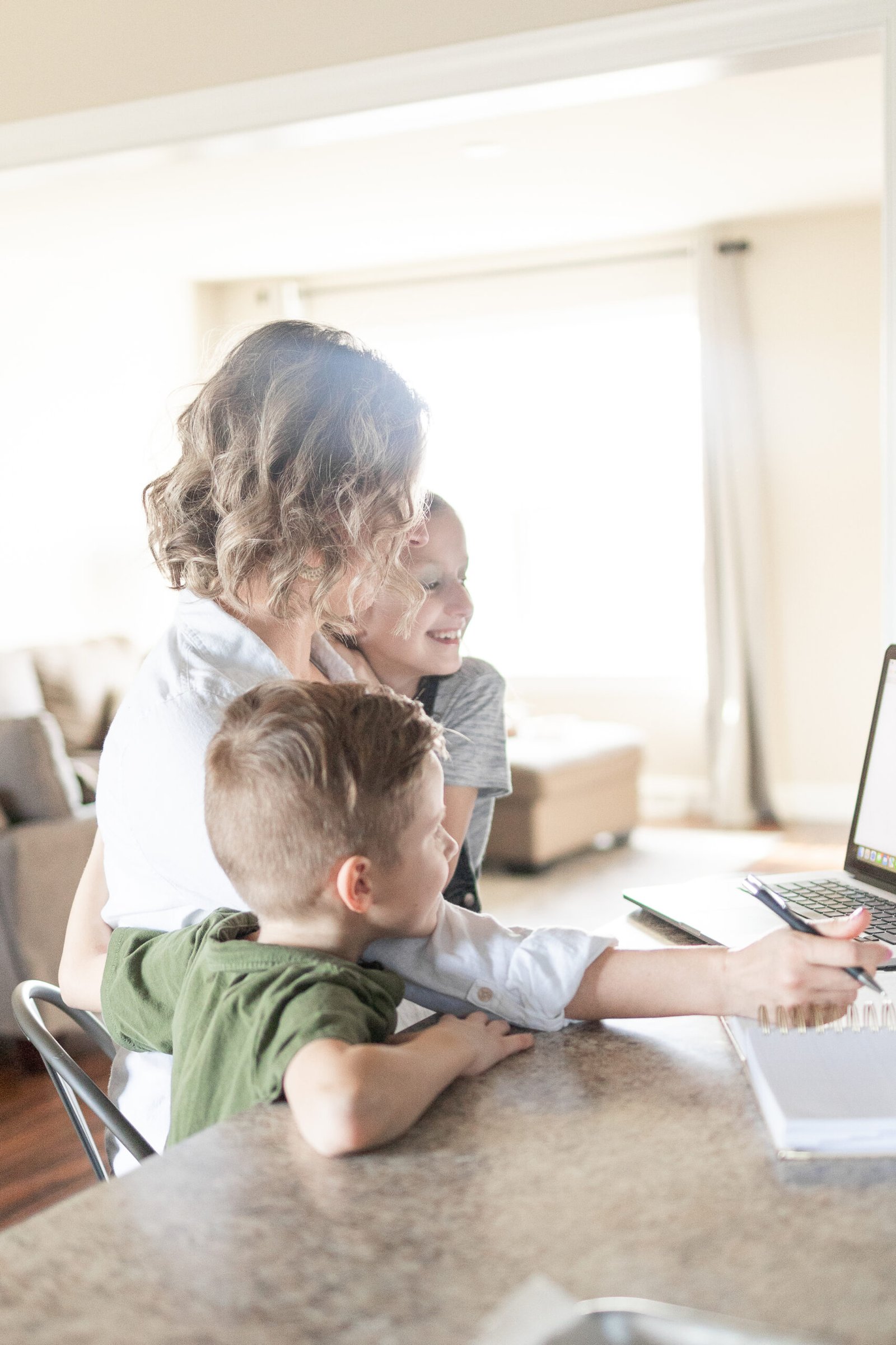 5 Hacks to Life Balance as a Mom in Business